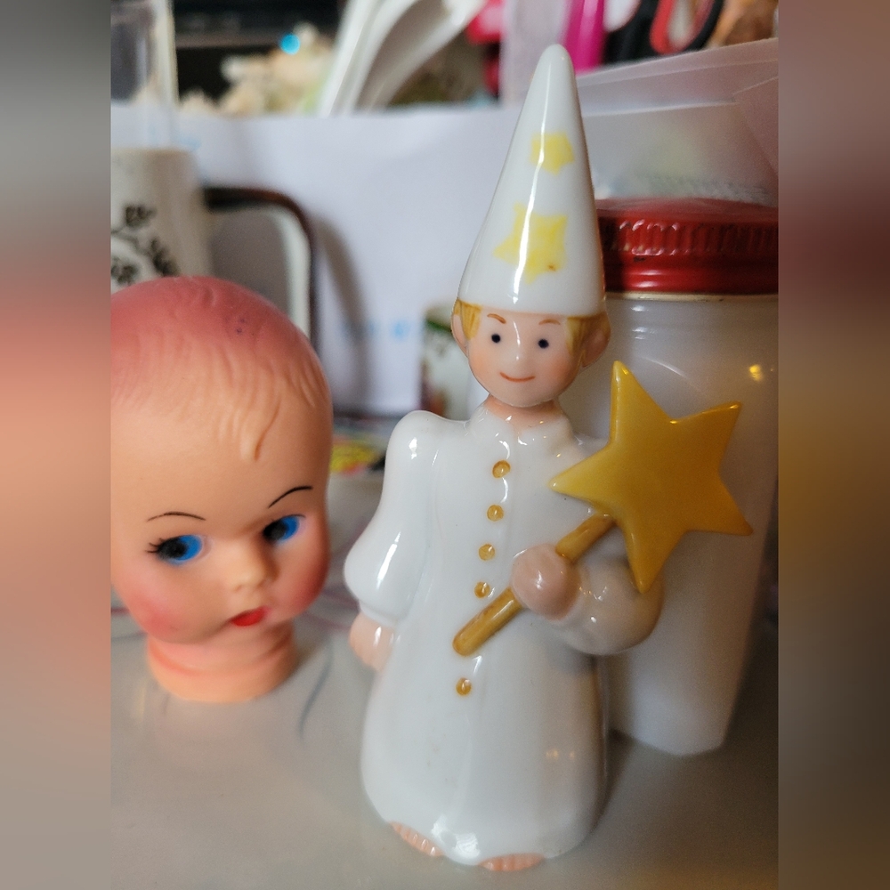 Royal Copenhagen White Porcelain Boy With Star Figurine 037 Staffan Lucia GUC